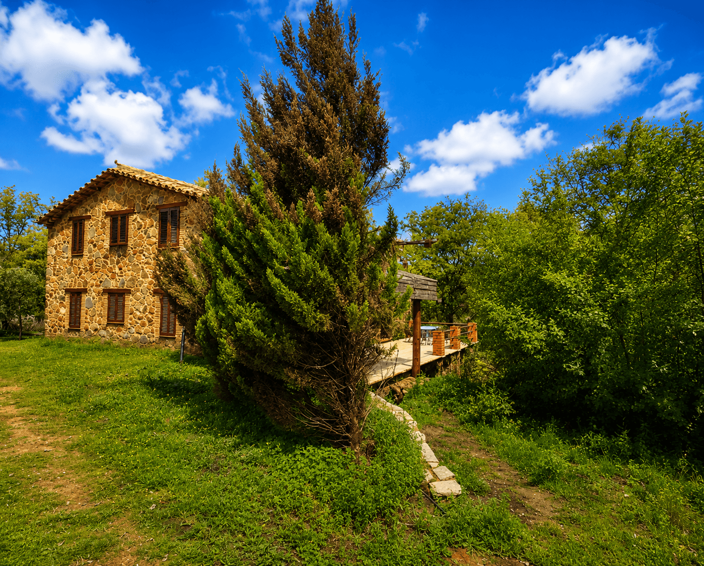 Country House with Tourism Use