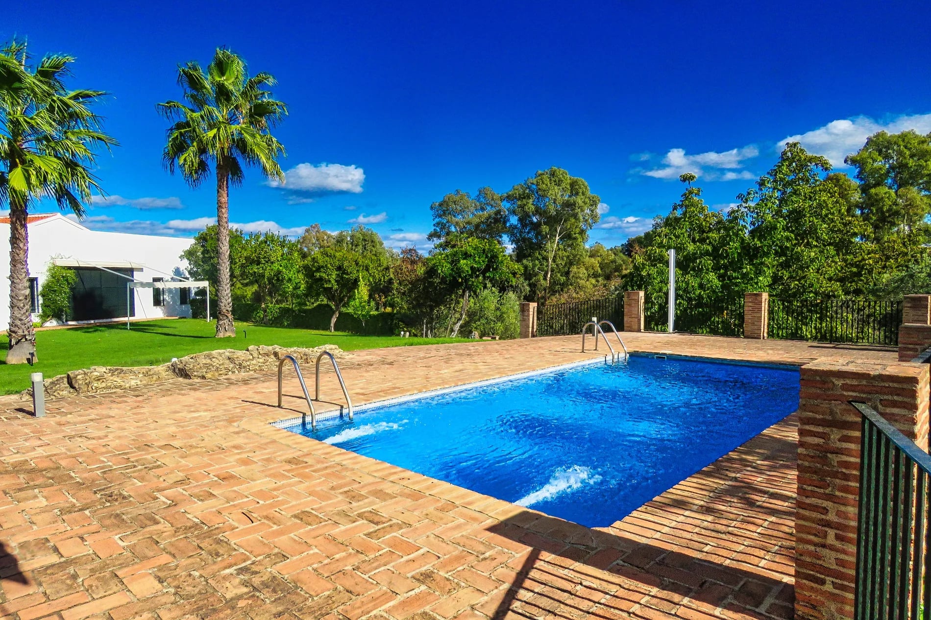 Magnificent Single-Storey Home